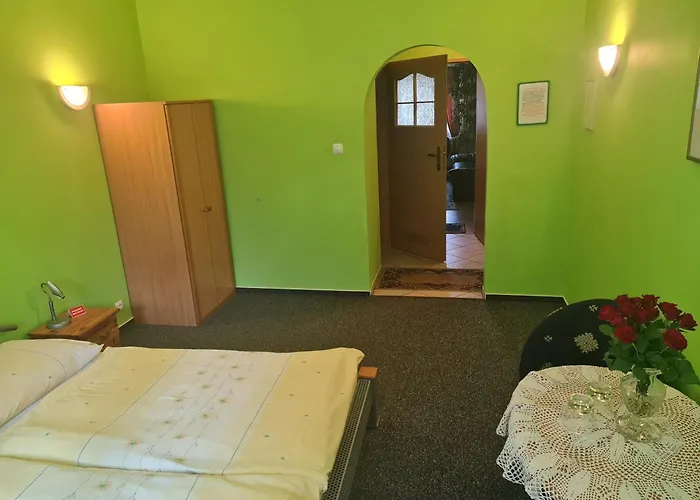 Restaurant&hostel Broadway *