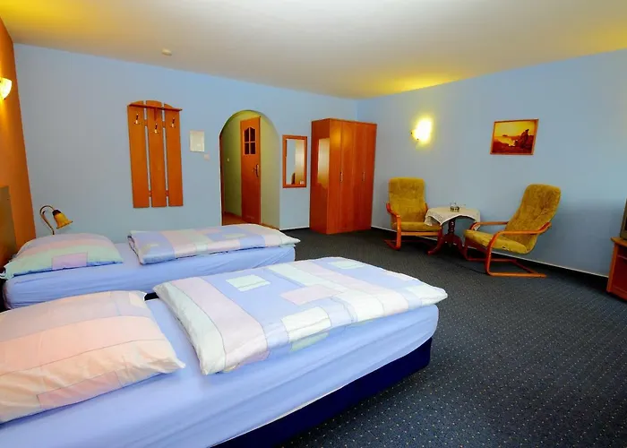 Restaurant&hostel Broadway *